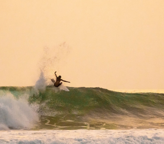 Surfing in El Zonte: Waves, Seasons, Surf Spots & What to Know Before You Go Surfing in El Zonte: Waves, Seasons, Surf Spots & What to Know Before You Go