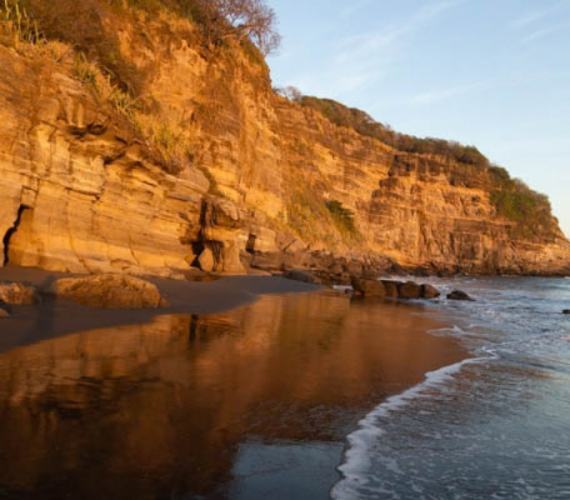 The Science of El Zonte’s Black Sand: Volcanoes, Magnetism, & Grounding The Science of El Zonte’s Black Sand: Volcanoes, Magnetism, & Grounding